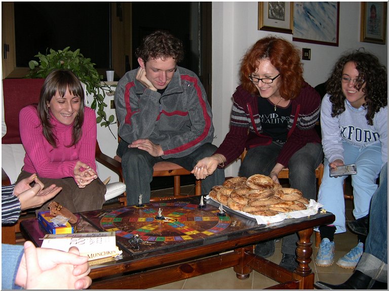 Venerdì sera: trivialone di gruppo.
I Rococò dell'Alez stanno moltiplicandosi